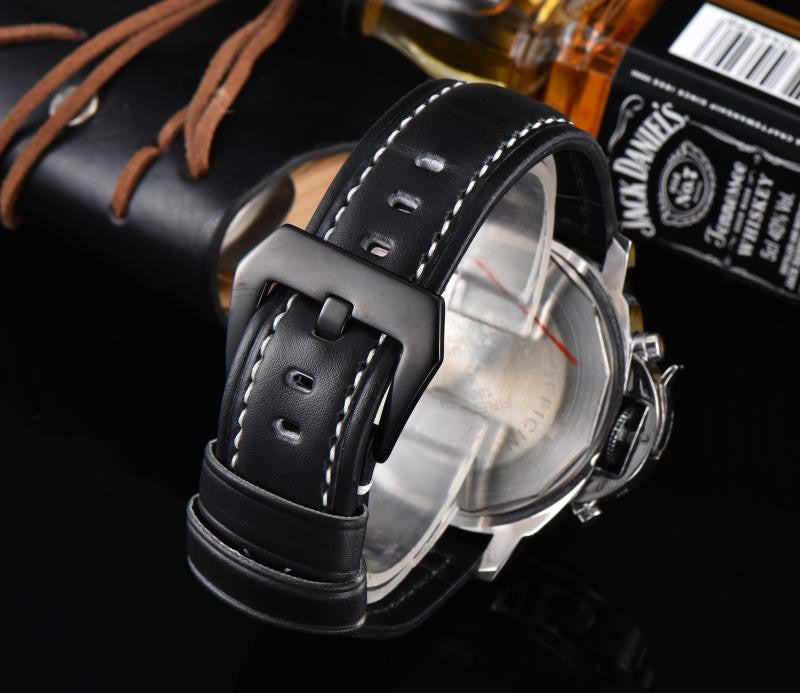 Special Calendar watch With Premuim Leather Strap For Men's Style